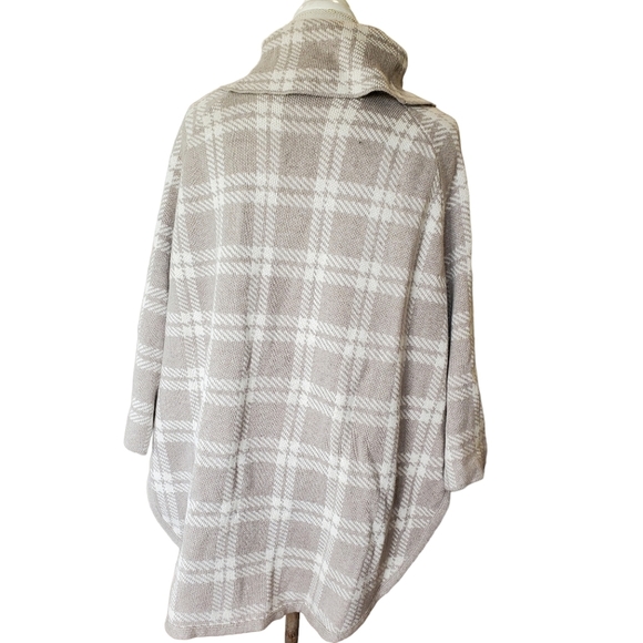 LOFT Plaid Poncho Sweater Cream Neutral Cowlneck L/XL Side Slits Half Sleeve NWT - Picture 6 of 10